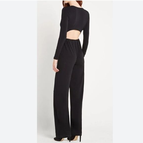 BCBGeneration black surplice jumpsuit. Size xs - Picture 7 of 14